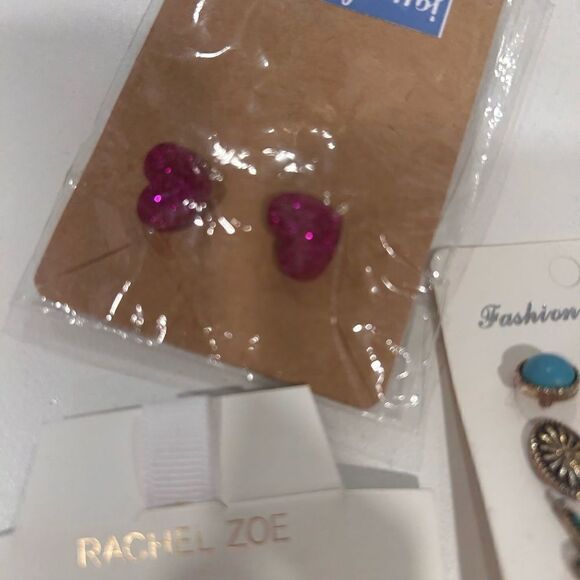 Earring bundle  - Picture 4 of 4